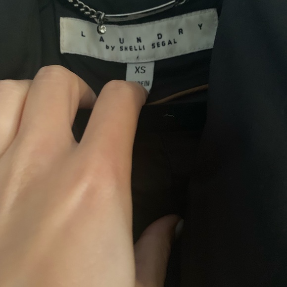 Women’s Black Laundry Puffer Jacket with hood XS - Picture 3 of 6